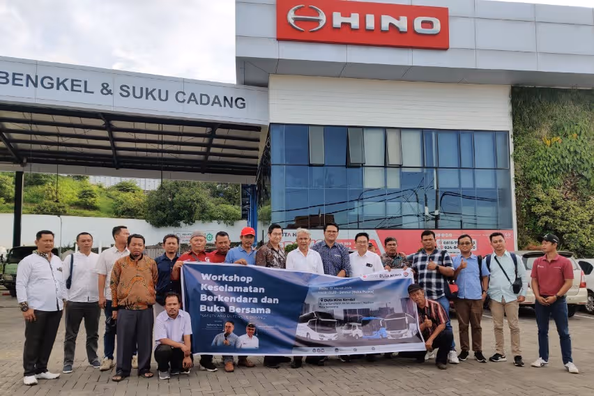 Hino Indonesia Gelar Workshop Keselamatan untuk PO Bus Jelang Lebaran